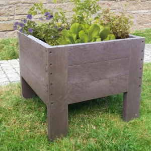 MINI-JARDIN AVEC PIEDS