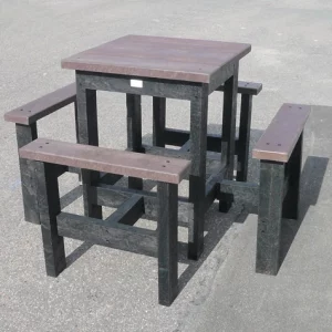 TABLE HAUTE 4 PLACES CARRÉE SNACK